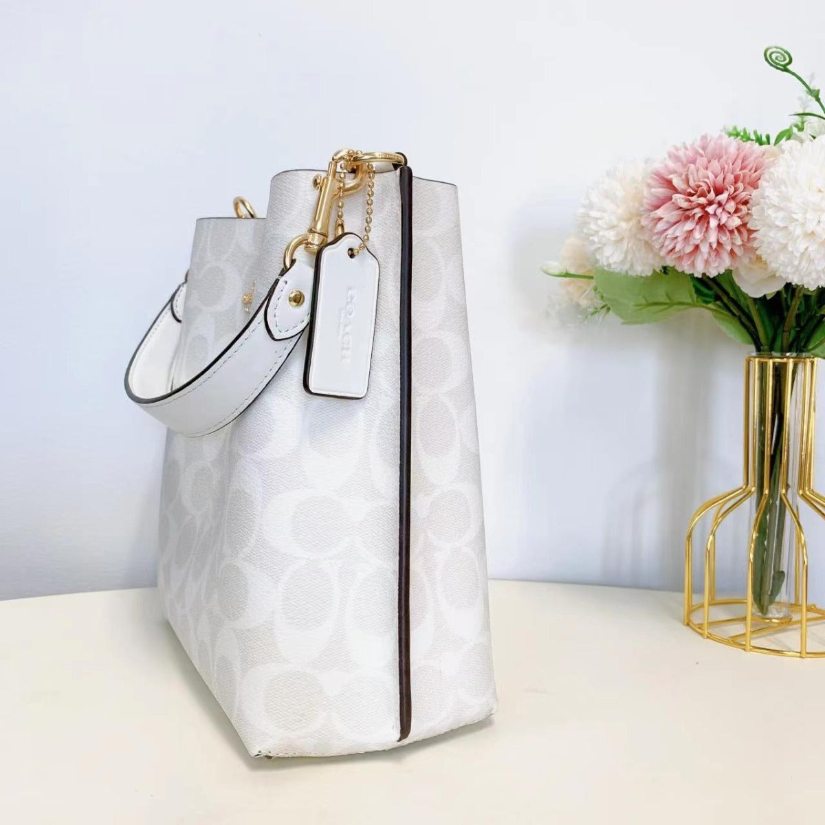 Coach CA582 Mollie Bucket Bag 22 In Signature Canvas In Gold/Chalk/Glacierwhite Coach CA582 Mollie Bucket Bag 22 In Signature Canvas In Gold/Chalk/Glacierwhite